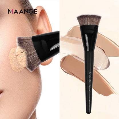 Achieve Flawless Skin with the Flat Round Foundation Brush - Your Essential Makeup Tool for Perfect Blending and Application