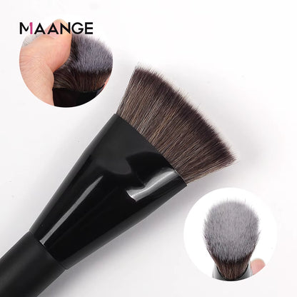 Achieve Flawless Skin with the Flat Round Foundation Brush - Your Essential Makeup Tool for Perfect Blending and Application