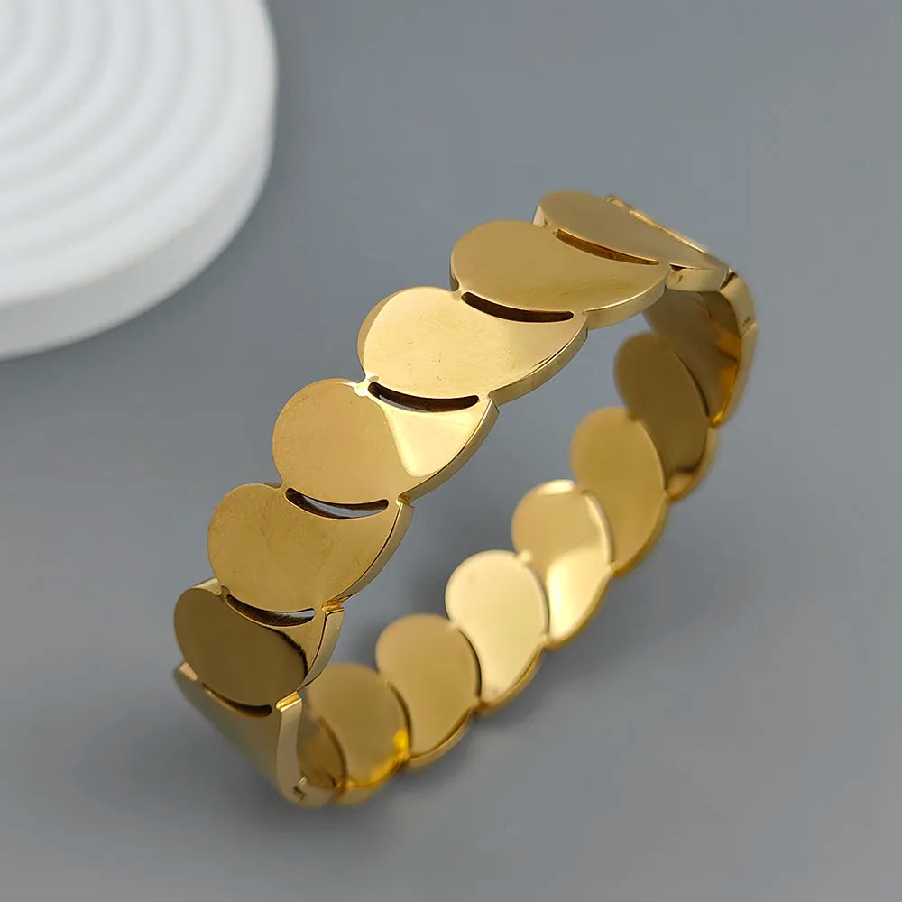 Elegant 18K Gold Plated Water Drop Hollow Stainless Steel Bracelet, Premium Waterproof Silver Jewelry, Perfect Gift for Couples