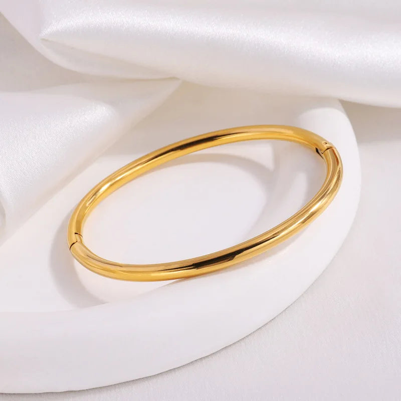 Imen Beauty Stainless Steel Cuff Bracelet