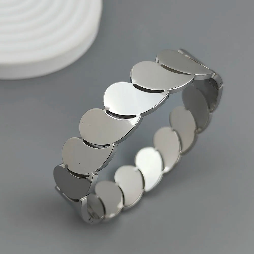 Elegant 18K Gold Plated Water Drop Hollow Stainless Steel Bracelet, Premium Waterproof Silver Jewelry, Perfect Gift for Couples