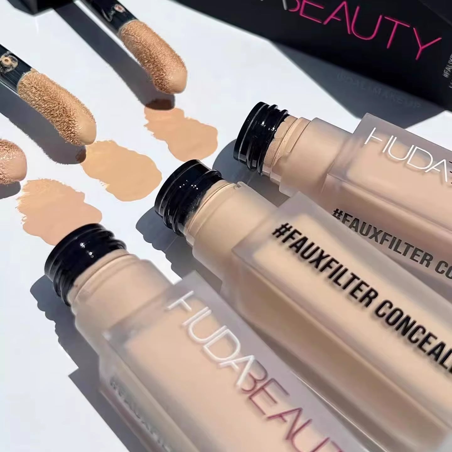 Huda Beauty Luminous Concealer
