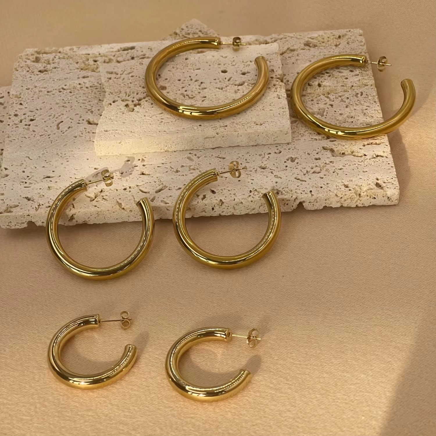 Imen Beauty Classic Gold Hoop Earrings